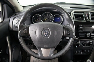 Хетчбэк Renault Sandero 2016 года, 799000 рублей, Пермь