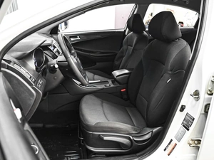 Седан Hyundai Sonata 2011 года, 1078000 рублей, Ставрополь