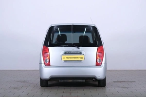 Хетчбэк Mitsubishi Dingo 1999 года, 169000 рублей, Омск