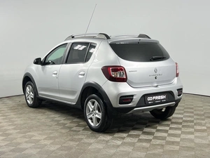 Хетчбэк Renault Sandero Stepway 2015 года, 767300 рублей, Казань