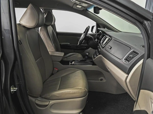 Минивэн Kia Carnival 2017 года, 2740000 рублей, Ставрополь