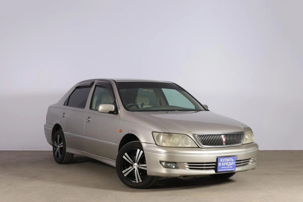 Седан Toyota Vista 2001 года, 579000 рублей, Новосибирск
