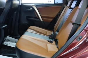 Внедорожник Toyota RAV4 2018 года, 2619000 рублей, Омск