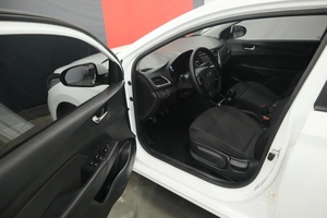 Седан Hyundai Solaris 2017 года, 1370000 рублей, Курск