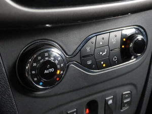 Седан Renault Logan Stepway 2020 года, 1179000 рублей, Воронеж