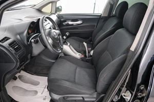 Хетчбэк Toyota Auris 2007 года, 549000 рублей, Красноярск