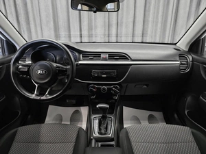 Седан Kia Rio 2018 года, 855000 рублей, Красноярск