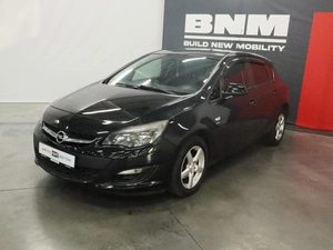 Хэтчбек Opel Astra 2014 года, 1050000 рублей, Курск