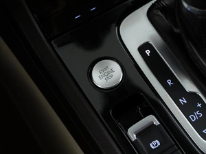 Внедорожник Volkswagen Touareg 2015 года, 3490444 рублей, Москва