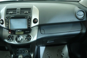 Внедорожник Toyota RAV4 2011 года, 1489000 рублей, Омск