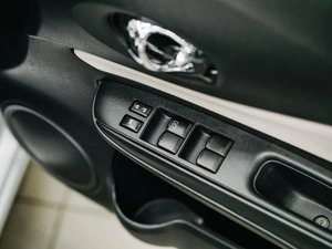 Хетчбэк Nissan Note 2018 года, 1050000 рублей, Красноярск