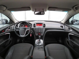 Седан Opel Insignia 2013 года, 850000 рублей, Брянск