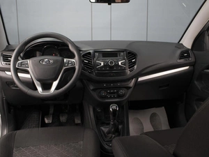 Седан ВАЗ (LADA) Vesta 2019 года, 820000 рублей, Омск