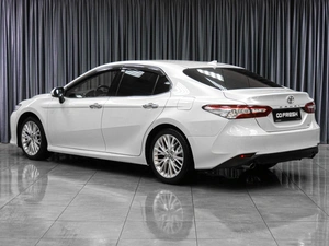 Седан Toyota Camry 2020 года, 3349000 рублей, Тюмень