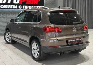 Внедорожник Volkswagen Tiguan 2015 года, 1697000 рублей, Красноярск