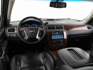 Внедорожник Chevrolet Tahoe 2013 года, 1974400 рублей, Москва