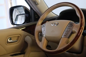 Внедорожник Infiniti QX80 2015 года, 2929000 рублей, Омск