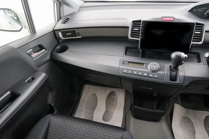 Минивэн Honda Freed 2012 года, 1159000 рублей, Красноярск