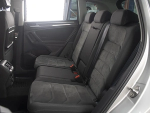 Внедорожник Volkswagen Tiguan 2018 года, 3050000 рублей, Омск