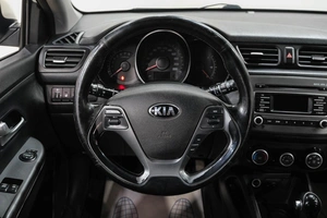 Хетчбэк Kia Rio 2017 года, 1359000 рублей, Новокузнецк
