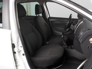 Седан Renault Logan 2020 года, 698000 рублей, Красный Пахарь