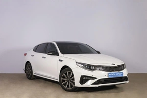 Седан Kia Optima 2019 года, 1599000 рублей, Новосибирск
