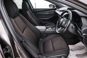 Хетчбэк Mazda 3 2019 года, 1769000 рублей, Красноярск