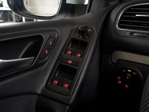 Хетчбэк Volkswagen Golf 2011 года, 970000 рублей, Краснодар