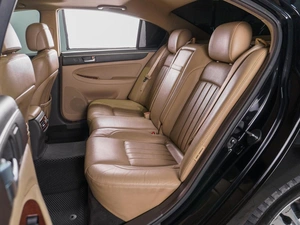 Седан Hyundai Genesis 2011 года, 1349000 рублей, Сургут