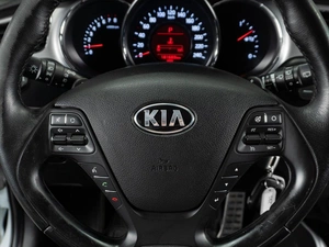 Хетчбэк Kia Ceed 2013 года, 1239000 рублей, Тюмень