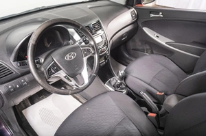 Седан Hyundai Solaris 2011 года, 769000 рублей, Томск