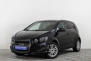 Хетчбэк Chevrolet Aveo 2014 года, 630000 рублей, Сургут