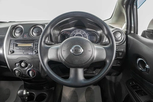 Хетчбэк Nissan Note 2013 года, 859000 рублей, Барнаул