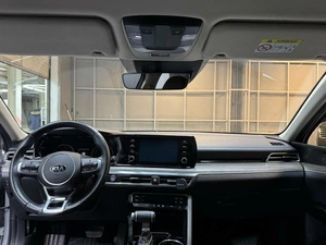 Седан Kia K5 2021 года, 2497000 рублей, Красноярск