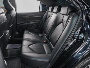 Седан Toyota Camry 2019 года, 2899000 рублей, Сургут