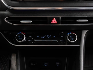 Седан Hyundai Sonata 2019 года, 2450000 рублей, Тюмень