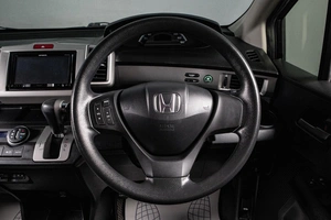 Минивэн Honda Freed 2014 года, 1199000 рублей, Сургут
