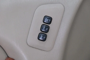 Седан Nissan Maxima 2005 года, 569000 рублей, Омск