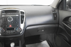 Хетчбэк Kia Ceed 2011 года, 819000 рублей, Кемерово