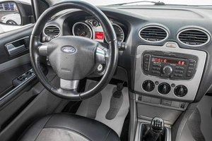 Хетчбэк Ford Focus 2010 года, 519000 рублей, Барнаул