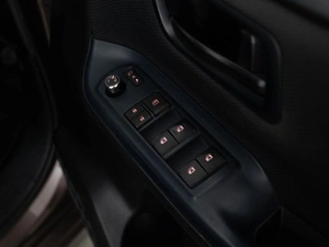 Минивэн Toyota Noah 2017 года, 1738888 рублей, Москва