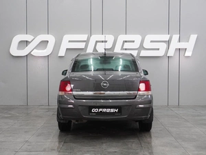 Седан Opel Astra 2011 года, 619000 рублей, Воронеж