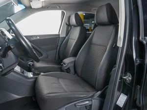 Внедорожник Volkswagen Tiguan 2012 года, 1119000 рублей, Сургут