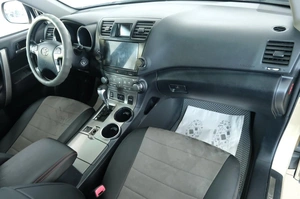 Внедорожник Toyota Highlander 2012 года, 1789000 рублей, Омск