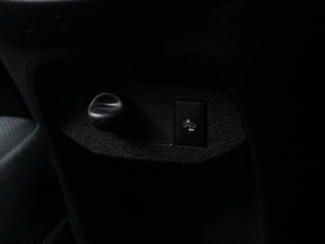 Хетчбэк Toyota Vitz 2017 года, 929000 рублей, Тюмень