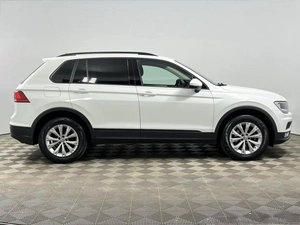 Внедорожник Volkswagen Tiguan 2017 года, 1799200 рублей, Казань