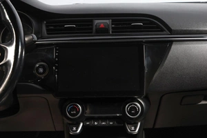 Седан Kia Rio 2019 года, 1699000 рублей, Новосибирск