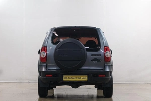 Внедорожник Chevrolet Niva 2011 года, 529000 рублей, Новокузнецк