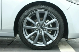 Хетчбэк Mazda 3 2020 года, 1910000 рублей, Красноярск