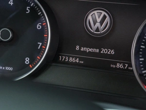 Внедорожник Volkswagen Touareg 2016 года, 3319000 рублей, Сургут
